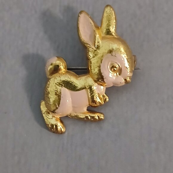 Set of 3 Vintage Pins-Puppy, Bunny & Pixie - Picture 5 of 5